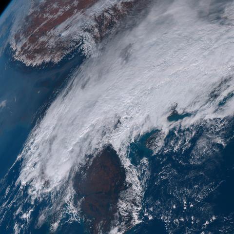 最新天气预报（最新天气预报卫星云图）